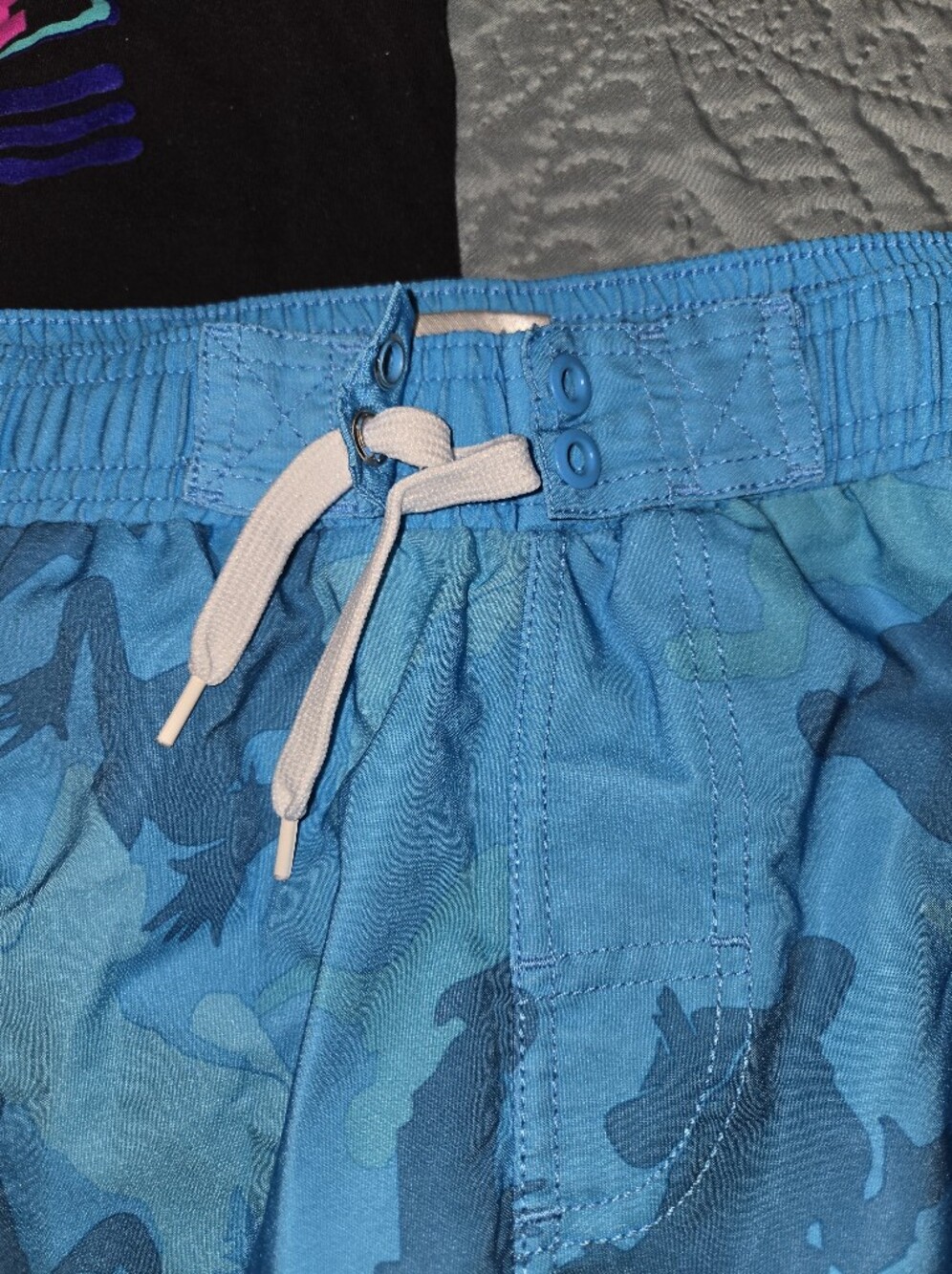 Fortnite Boy's L 10 - 12 Bundle 2 Shorts 1 Shirt - Picture 3 of 12